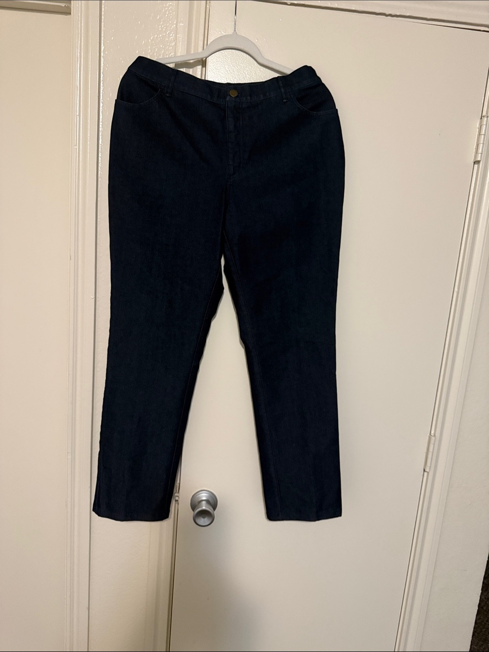 Women's Navy Cropped Jeans - Classic Ankle-Length Fit